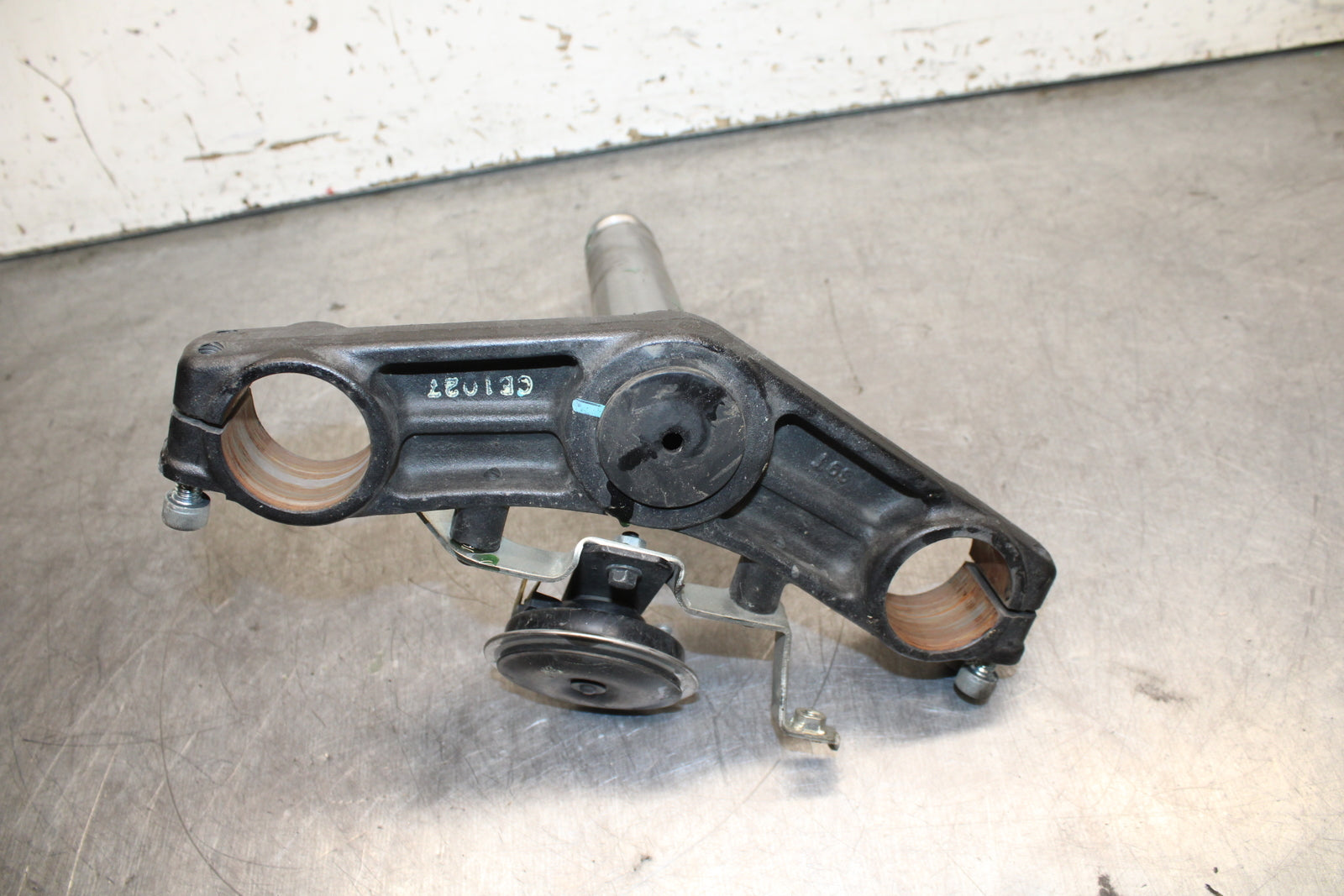 14-15 KAWASAKI NINJA 650 EX650F ABS FRONT CLAMP LOWER TRIPLE TREE STEM BB741