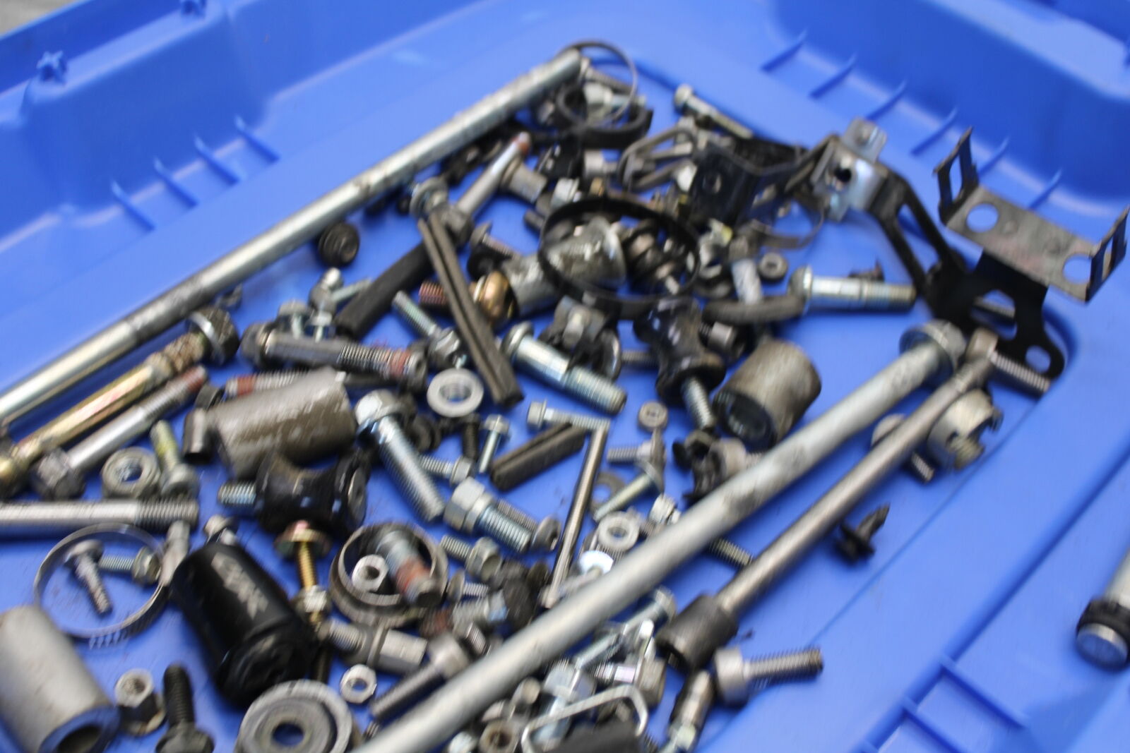 05-06 HONDA CBR600RR BOLTS HARDWARE BB655