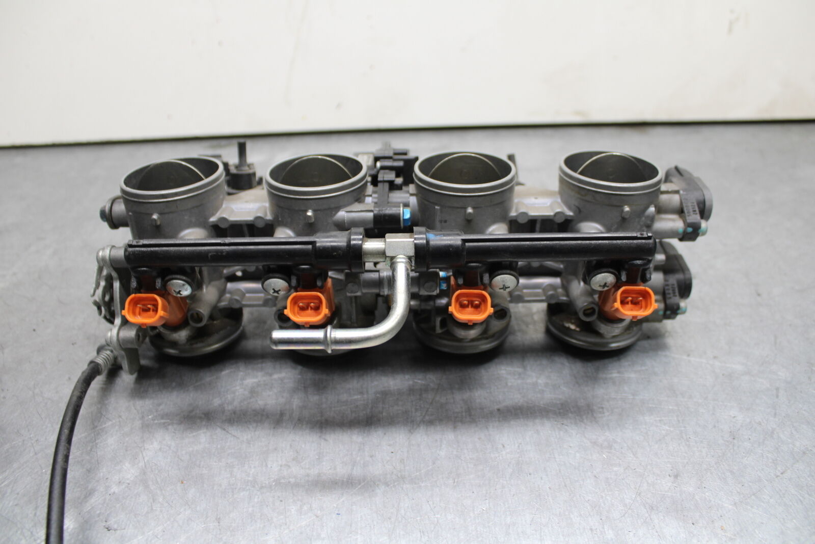 13-18 KAWASAKI NINJA ZX6R MAIN FUEL INJECTORS / THROTTLE BODIES BB118