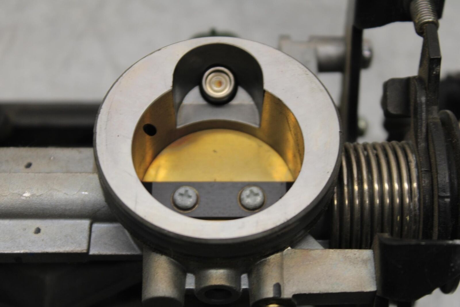 2014 Kawasaki Ninja 650 EX650E MAIN FUEL INJECTORS / THROTTLE BODIES BB569