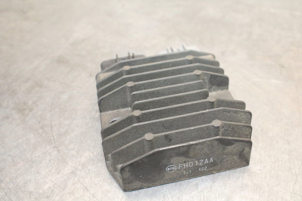 07-08 YAMAHA YZF R1 RECTIFIER VOLTAGE REGULATOR BB724