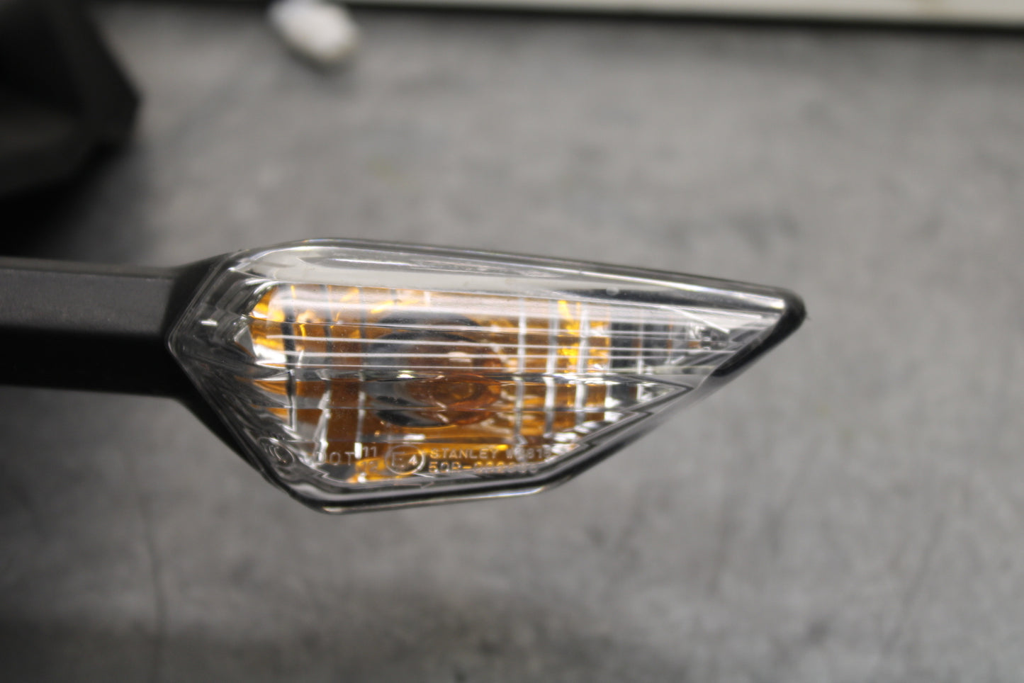 19-23 KAWASAKI NINJA ZX6R REAR BACK FENDER MUD GUARD BB749