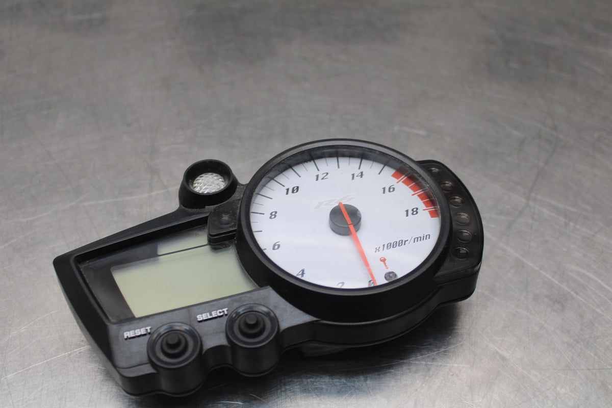 05 YAMAHA YZF R6 SPEEDO GAUGES DISPLAY CLUSTER SPEEDOMETER TACHOMETER BB814
