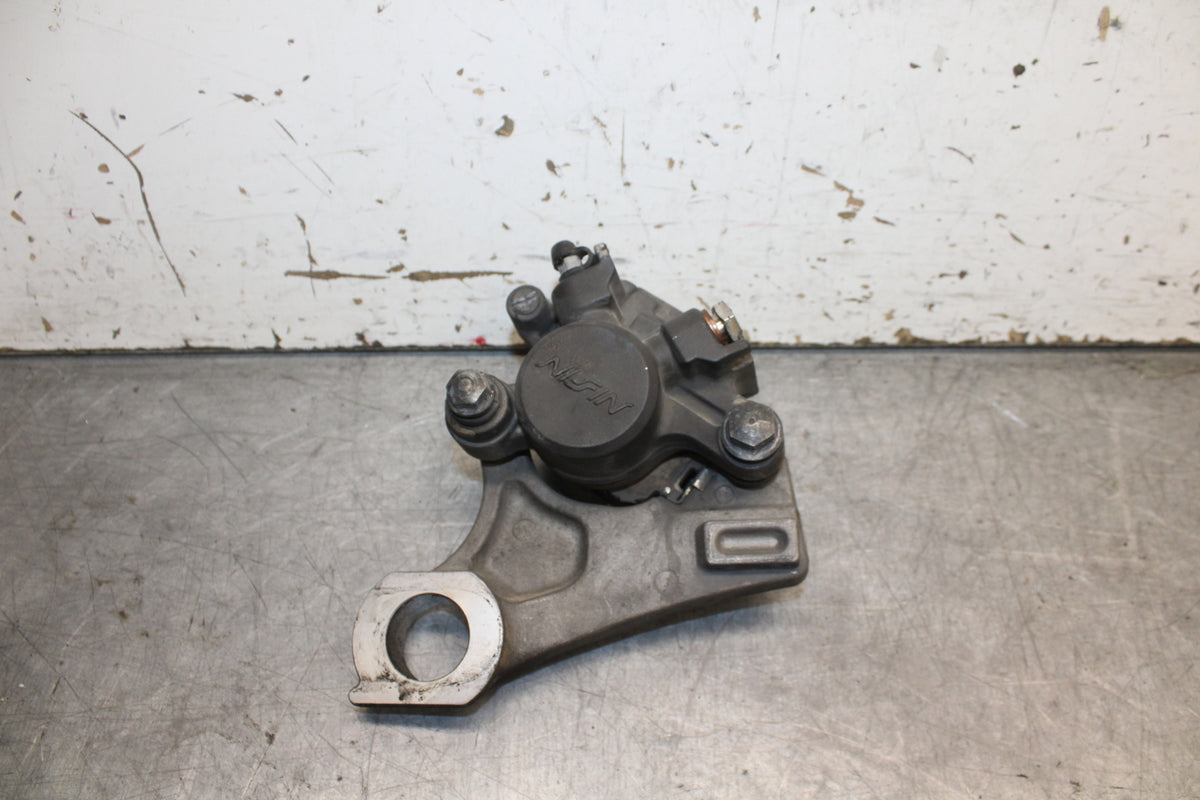 07-08 YAMAHA YZF R1 REAR BACK BRAKE CALIPER W MOUNT BRACKET BB724