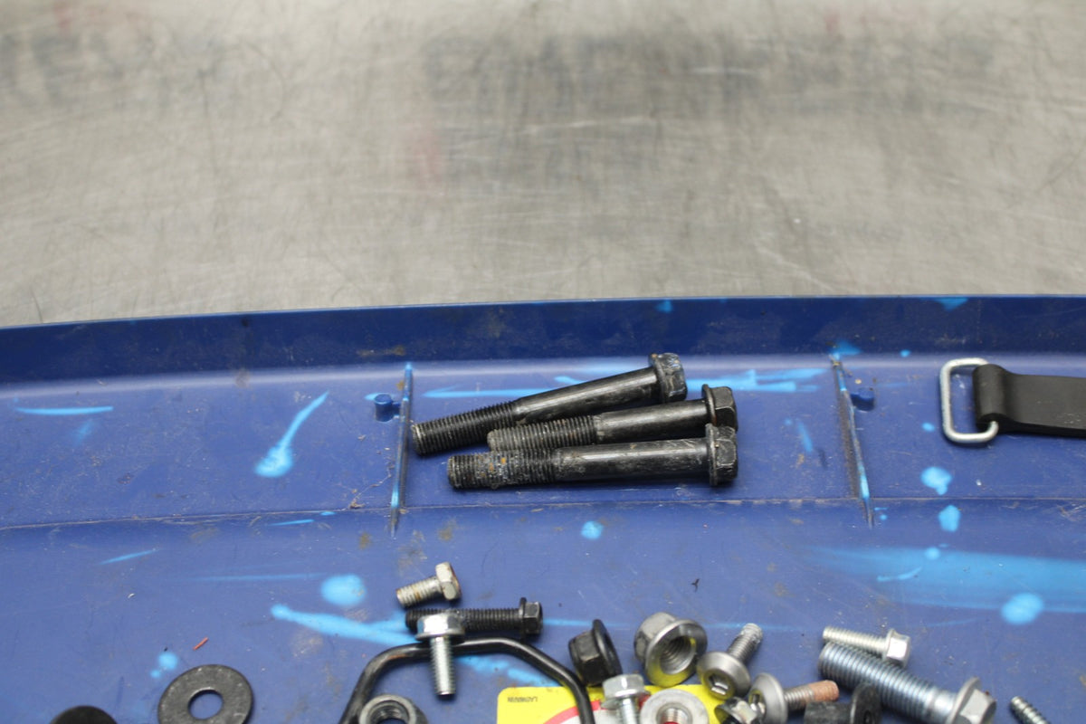 22 KAWASAKI NINJA 1000SX MOUNTING BOLTS HARDWARE MOTOR SCREWS BB780
