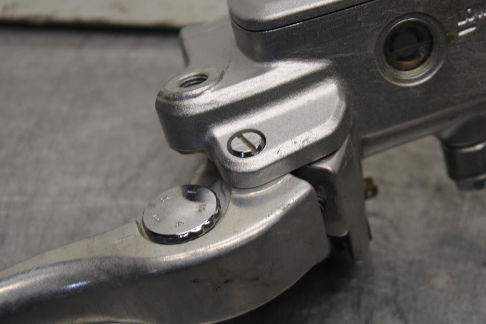 2013 Suzuki Boulevard C50T FRONT BRAKE MASTER CYLINDER BB625