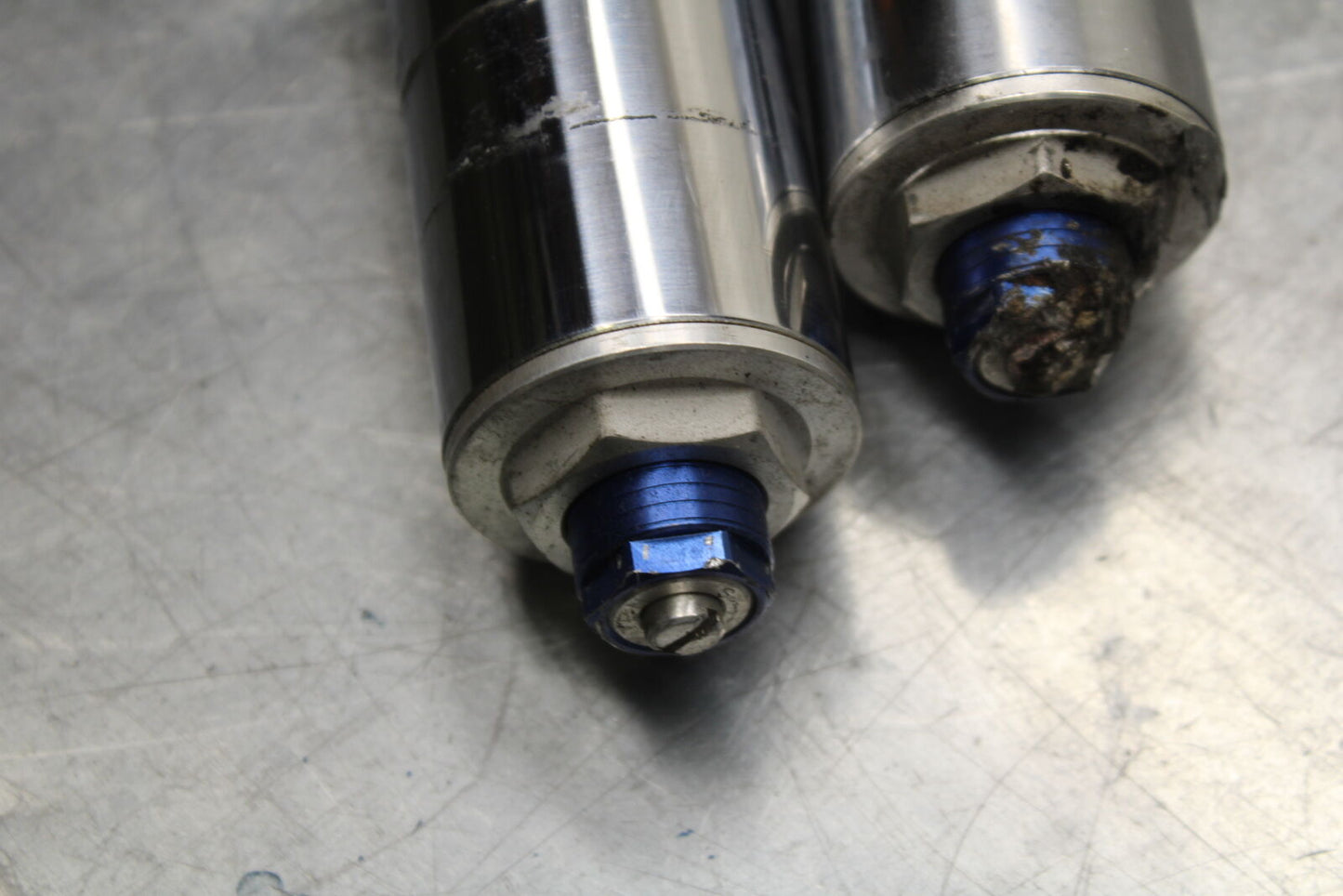 03-04 TRIUMPH DAYTONA 600 FRONT FORKS SHOCK SUSPENSION SET PAIR BB745