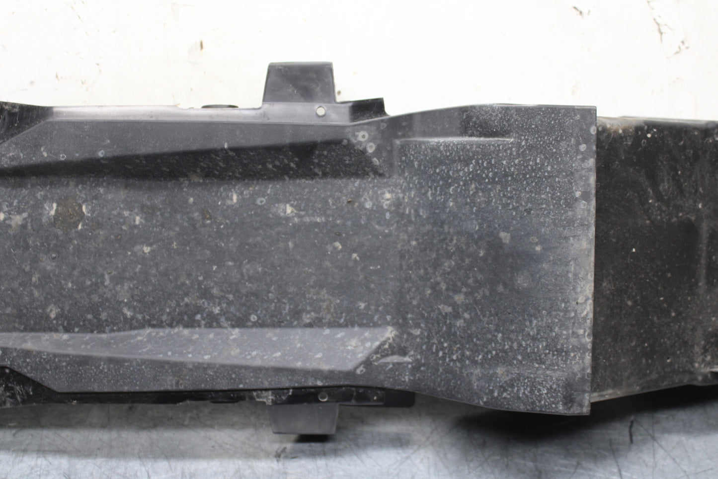 19-22 KAWASAKI Z400 REAR UNDERTAIL & BATTERY TRAY FAIRING COWL FENDER BB708