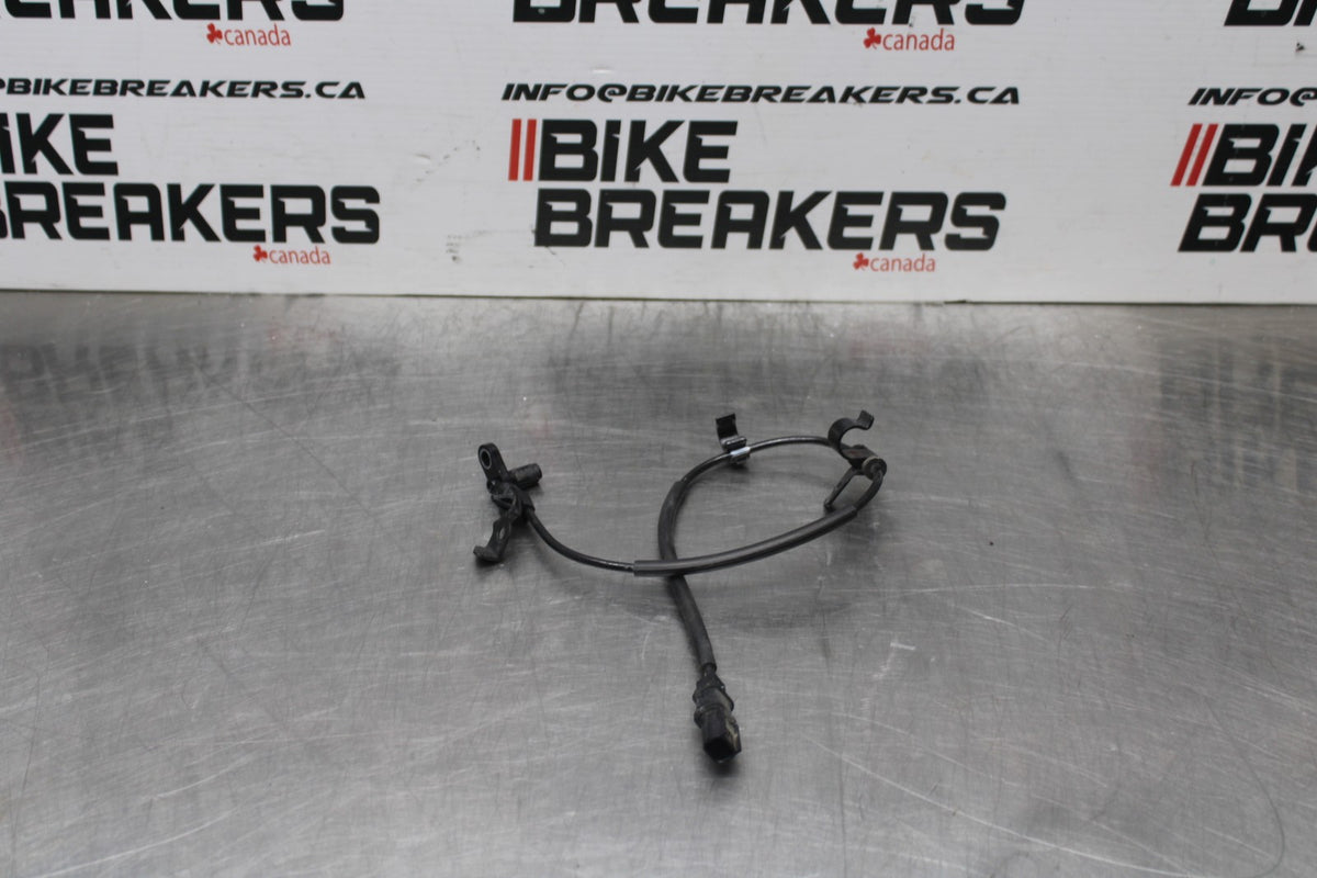 18-26 KAWASAKI Z400 FRONT ABS BRAKE SENSOR BB852