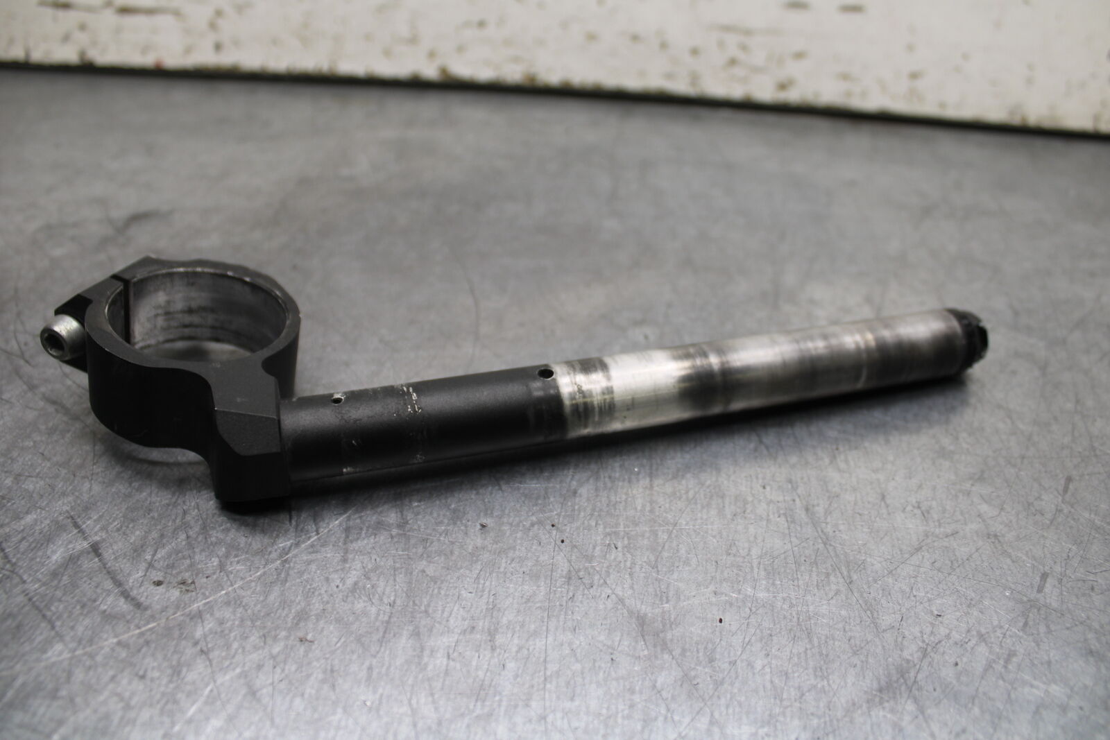 13-17 KAWASAKI NINJA ZX6R ZX636E RIGHT CLIP ON HANDLEBAR BB735