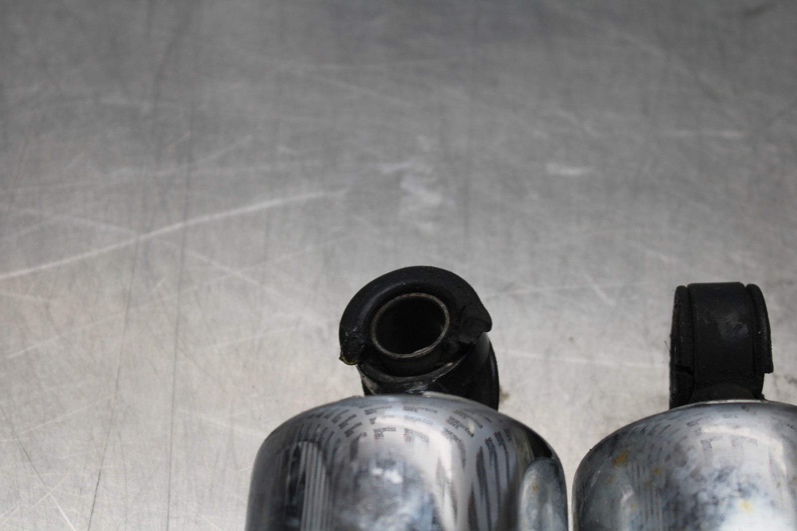 03-08 KAWASAKI VULCAN 1600 12' REAR BACK SHOCK ABSORBER SET PAIR BB196