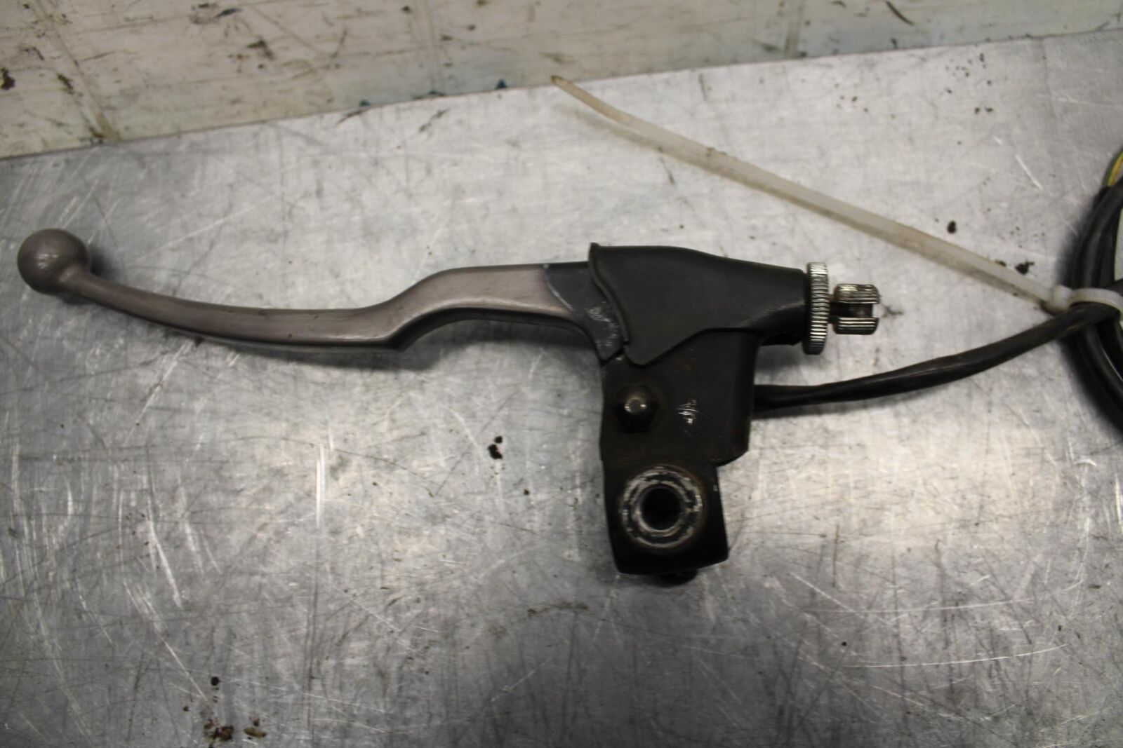 82-83 SUZUKI GS1100GL CLUTCH PERCH MOUNT WITH LEVER  BB30