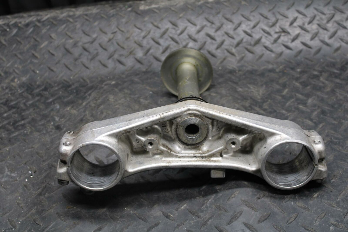 08-09 SUZUKI GSXR600 FRONT FORKS CLAMP LOWER TRIPLE TREE STEM BB226