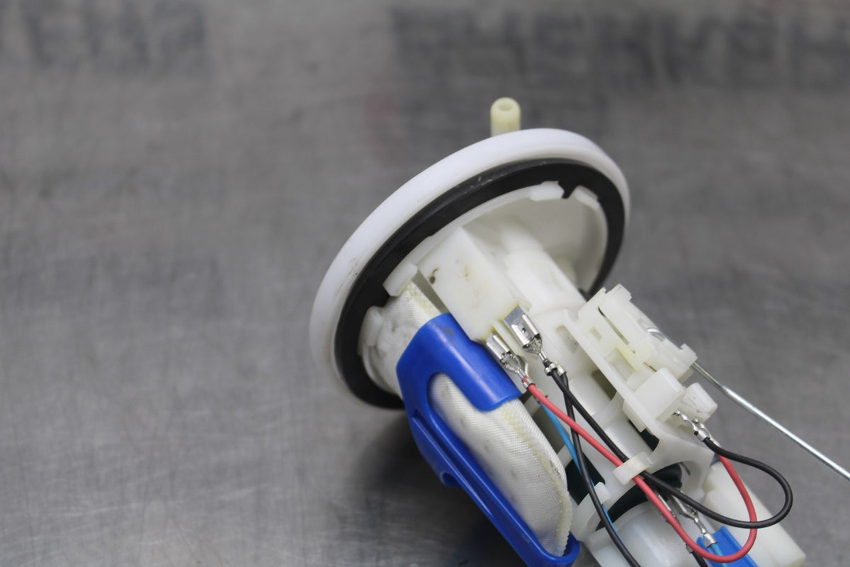 17-18 YAMAHA YZF R3 FUEL PUMP GAS PETROL SENDER UNIT BB788