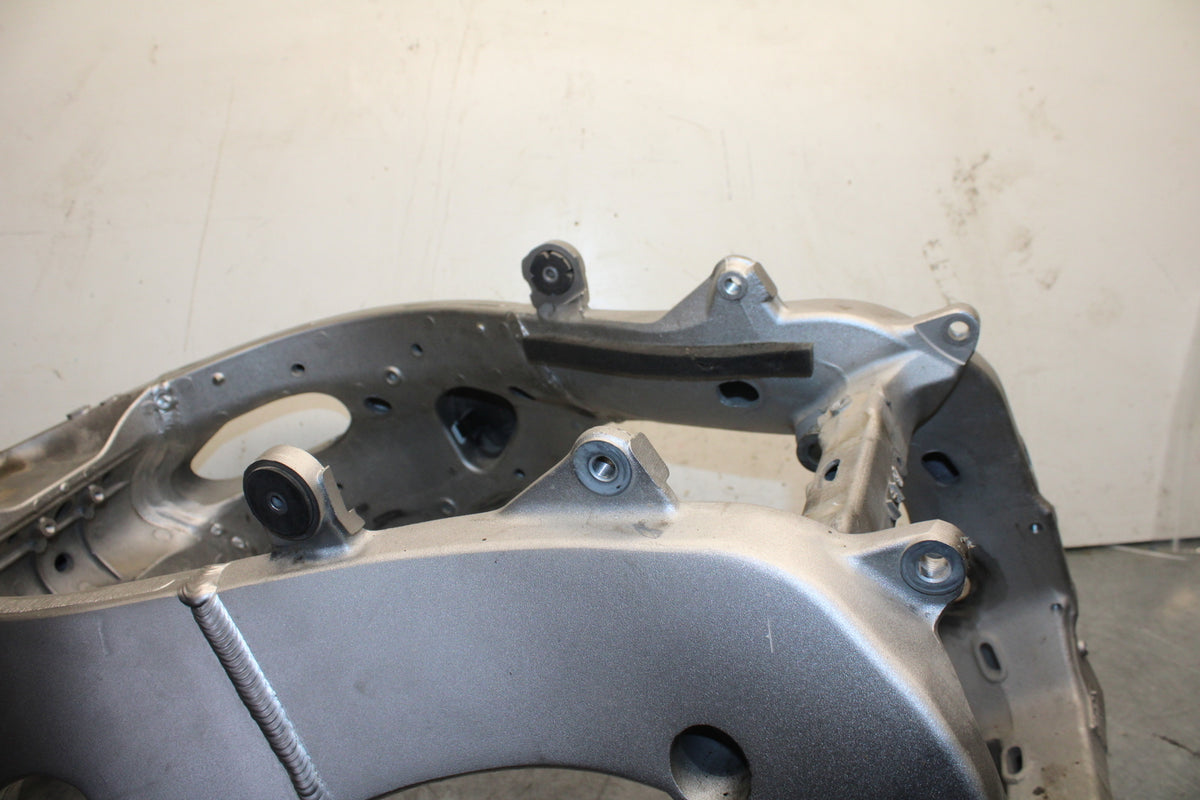 17-21 HONDA CBR1000RR SP FRAME CHASSIS SALVAGE BB681