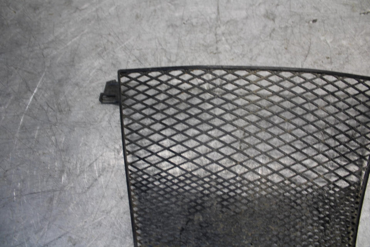 2005 Honda CBR1000RR OIL COOLER GRILL GUARD BB528