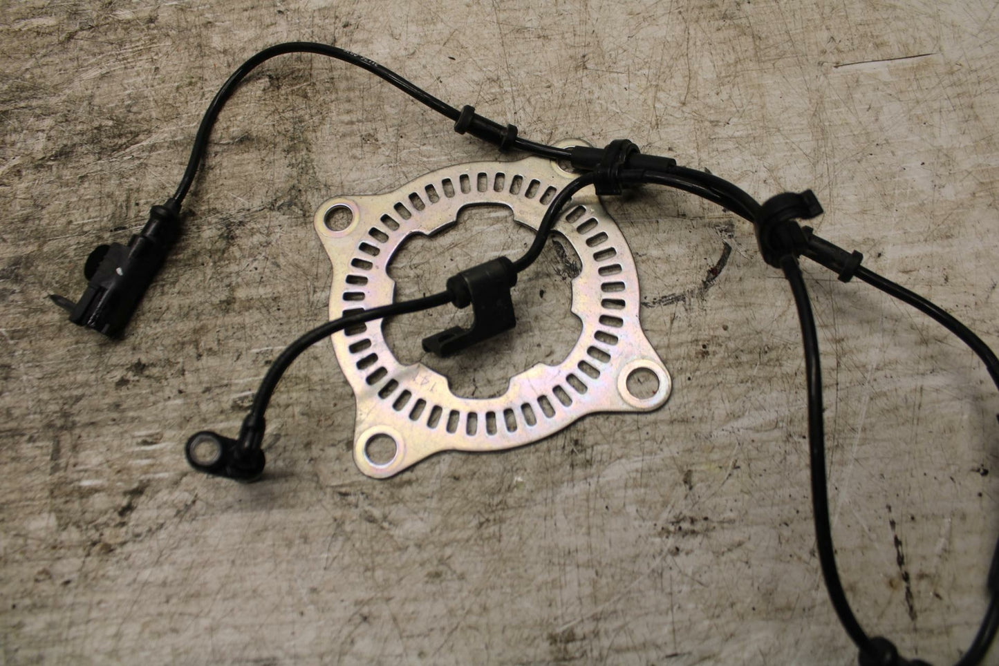 20-22 KAWASAKI Z H2 REAR BACK WHEEL ABS BRAKE RING DISC SENSOR BB382