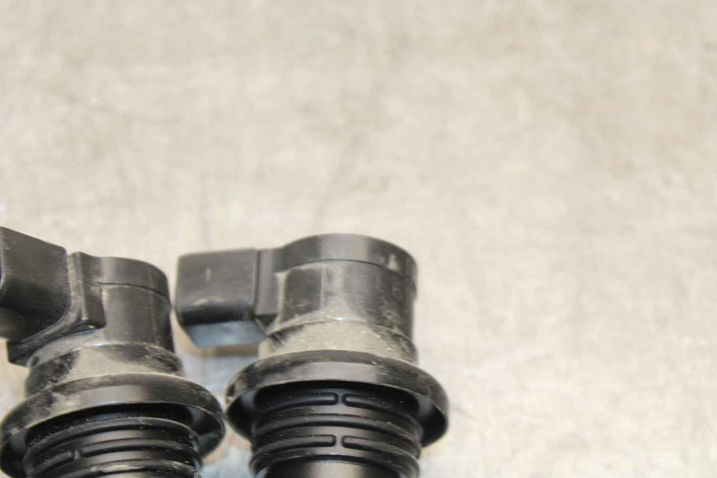 22-24 YAMAHA XSR900 IGNITION COILS COIL SPARK PLUG CAPS  BB683