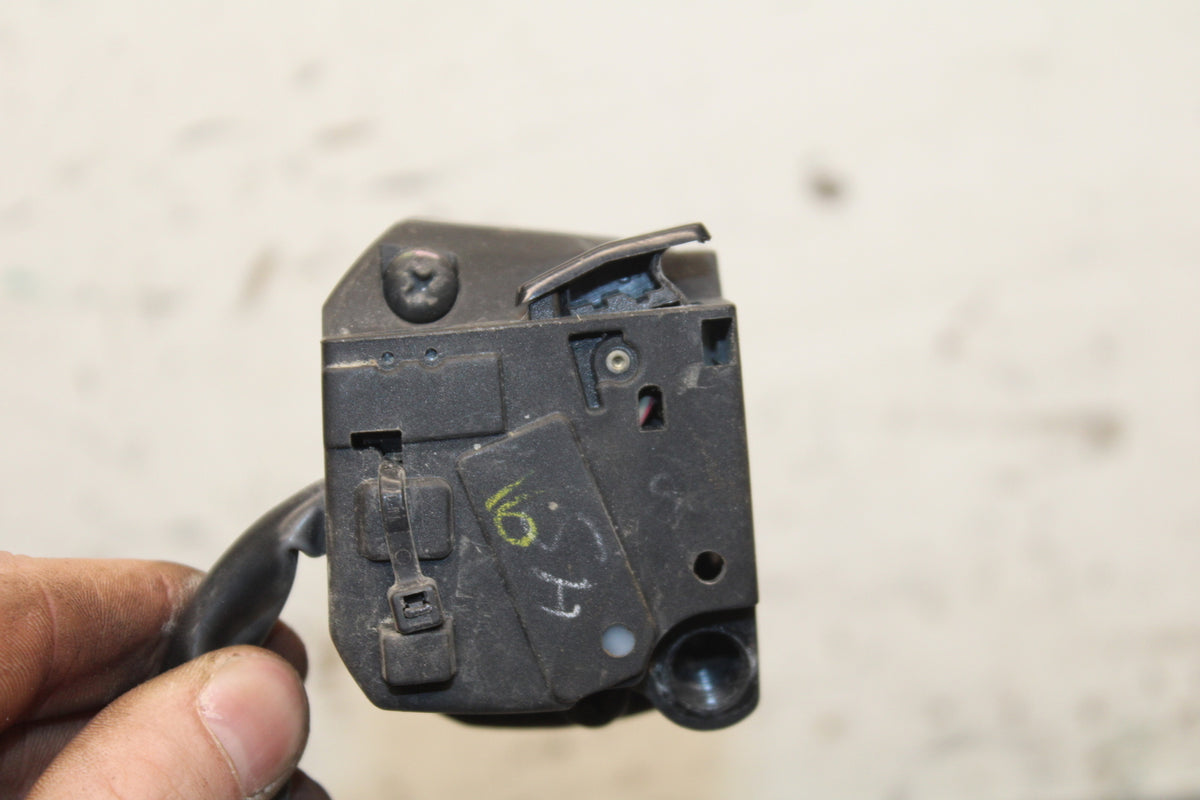 13-16 KTM 390 DUKE RIGHT CLIP ON HANDLE KILL OFF START SWITCH SWITCHES BB748