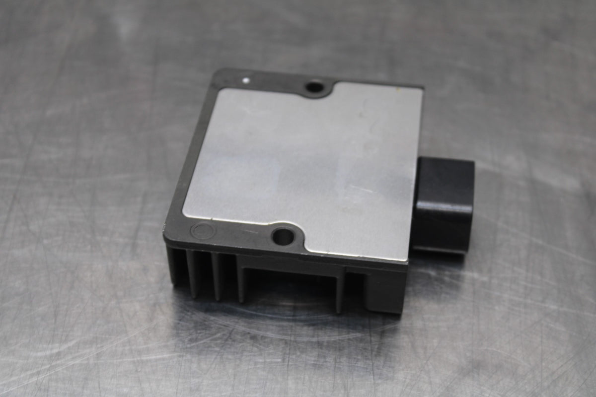 24-25 KAWASAKI NINJA ZX6R RECTIFIER VOLTAGE REGULATOR BB785-CH