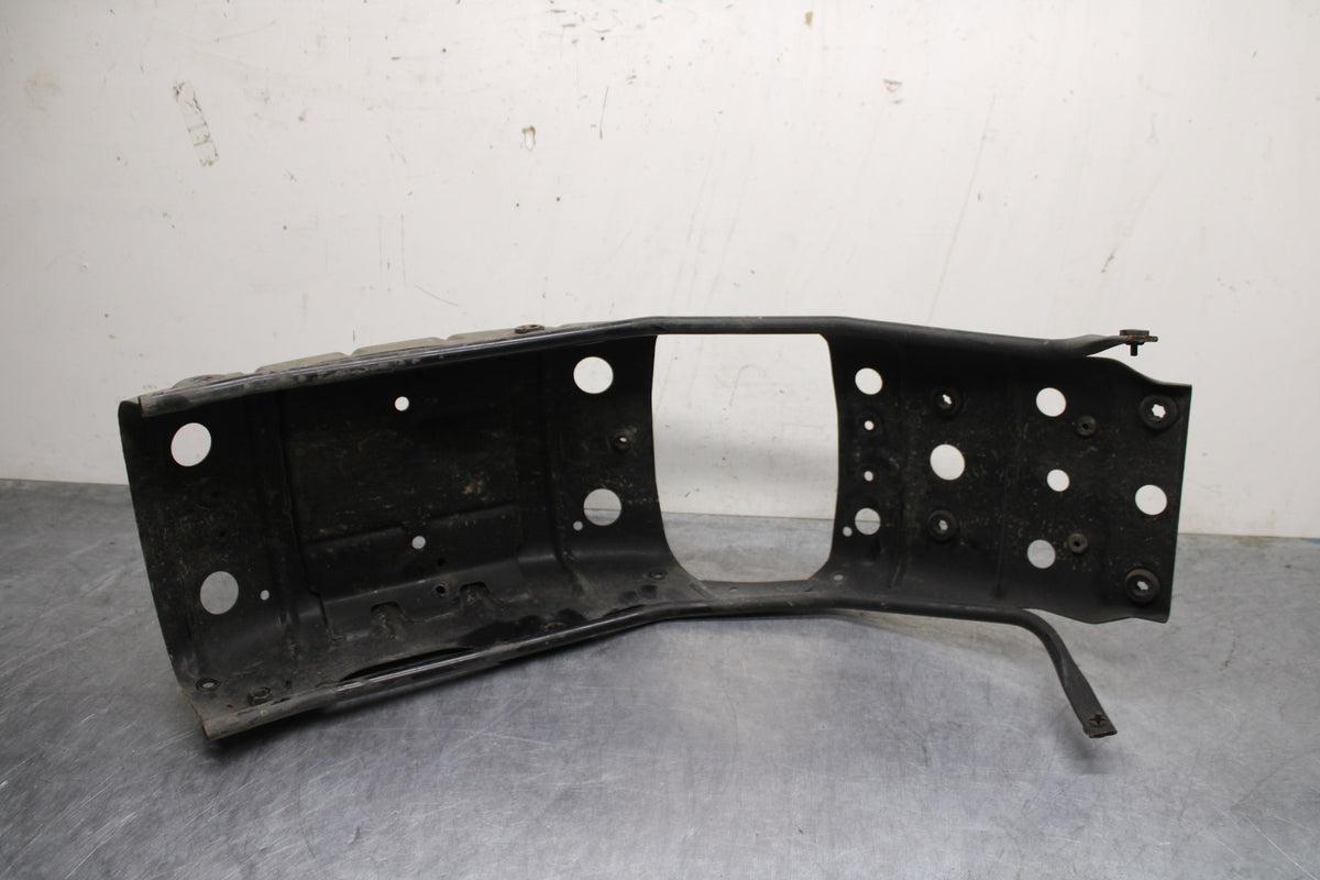 04 SUZUKI INTRUDER 800 REAR BACK FENDER SUPPORT FRAME SUBFRAME BB758