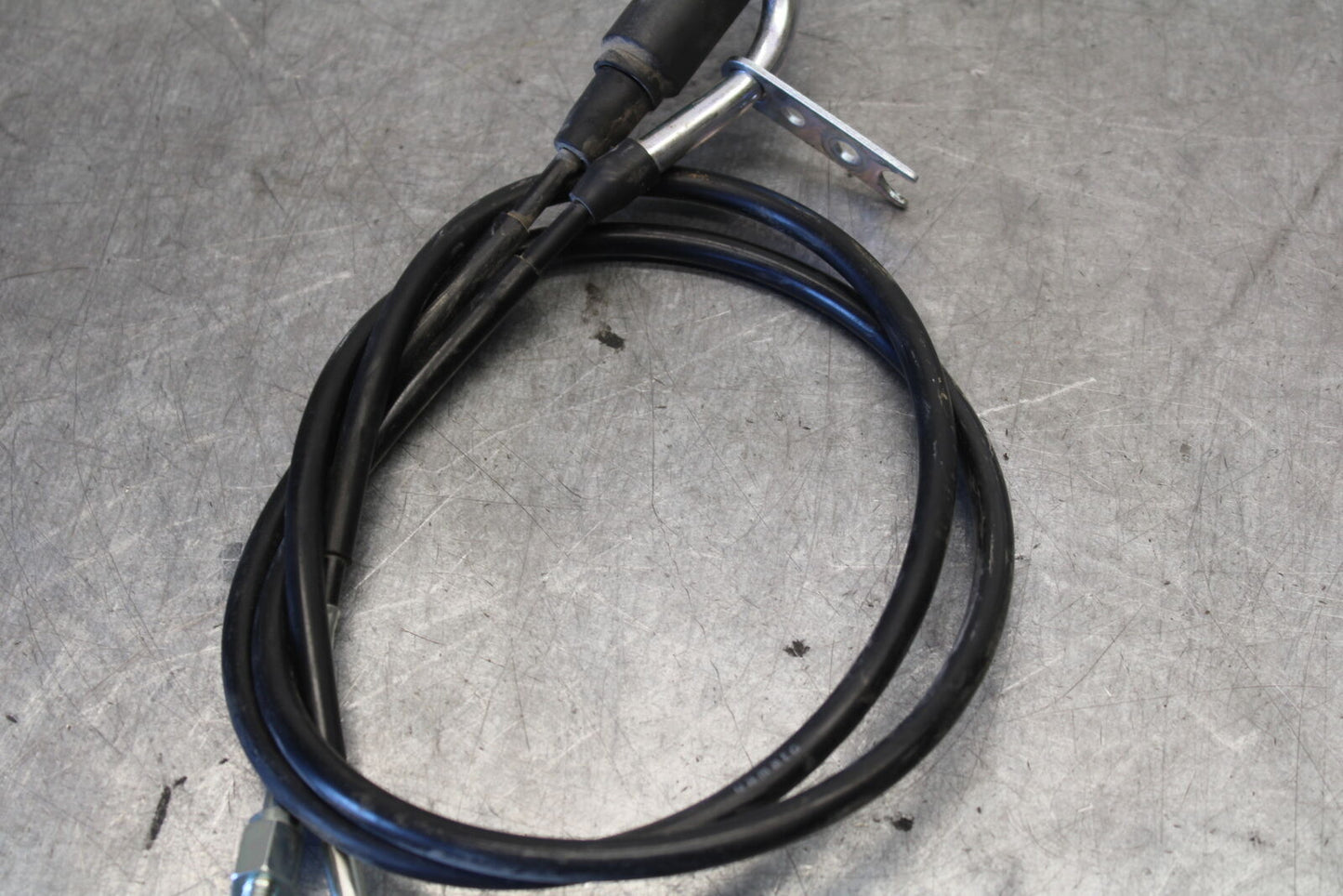 11-24 SUZUKI GSXR750 THROTTLE CABLES LINES BB687