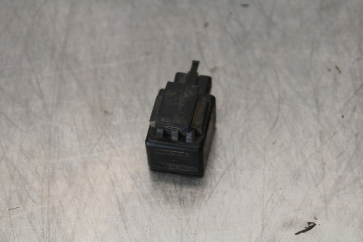 96-07 YAMAHA YZF600R TURN SIGNAL BLINKER RELAY FLASHER SWITCH BB158