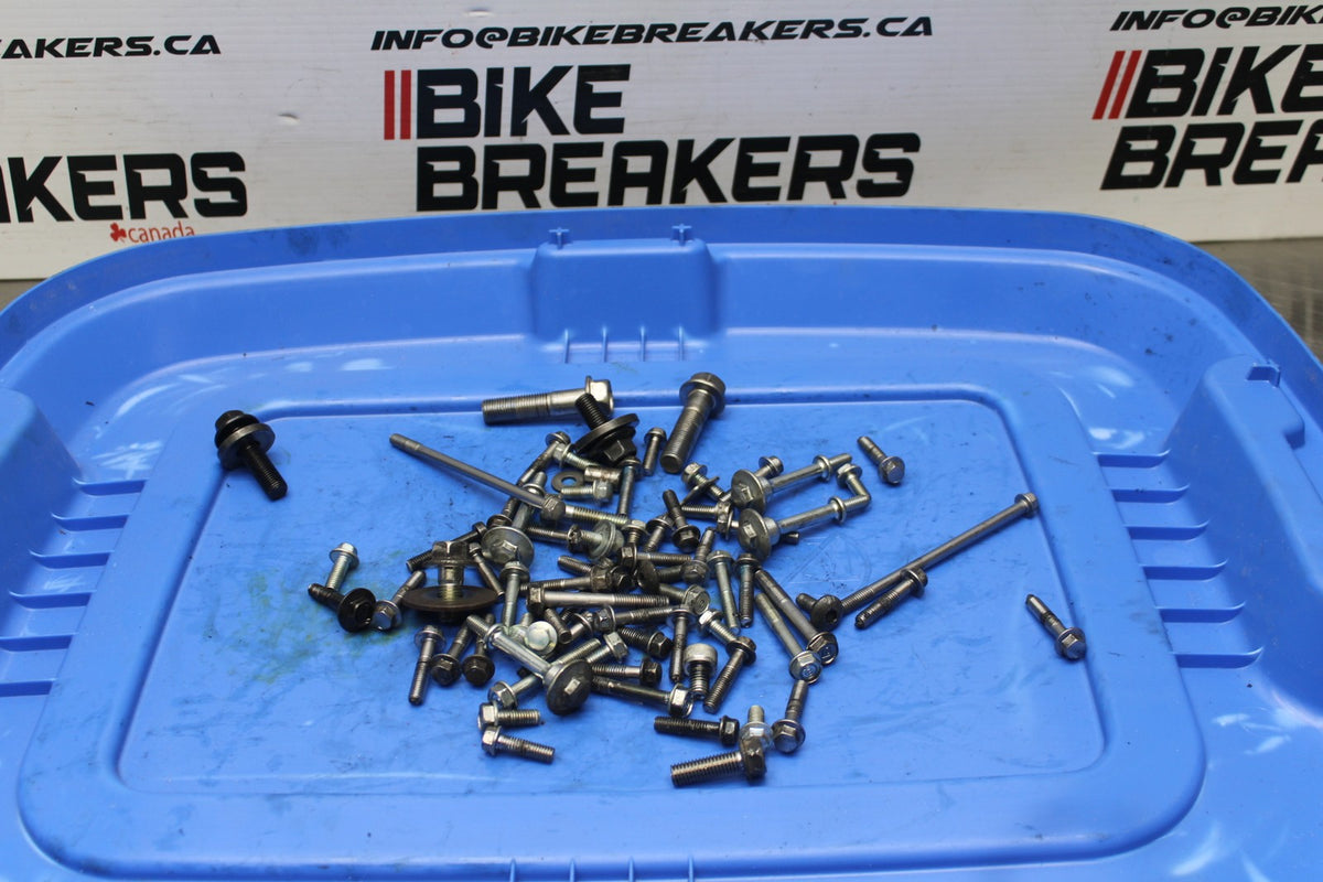 08-09 HONDA CBR1000RR ENGINE MOUNTING BOLTS HARDWARE MOTOR SCREWS BB128