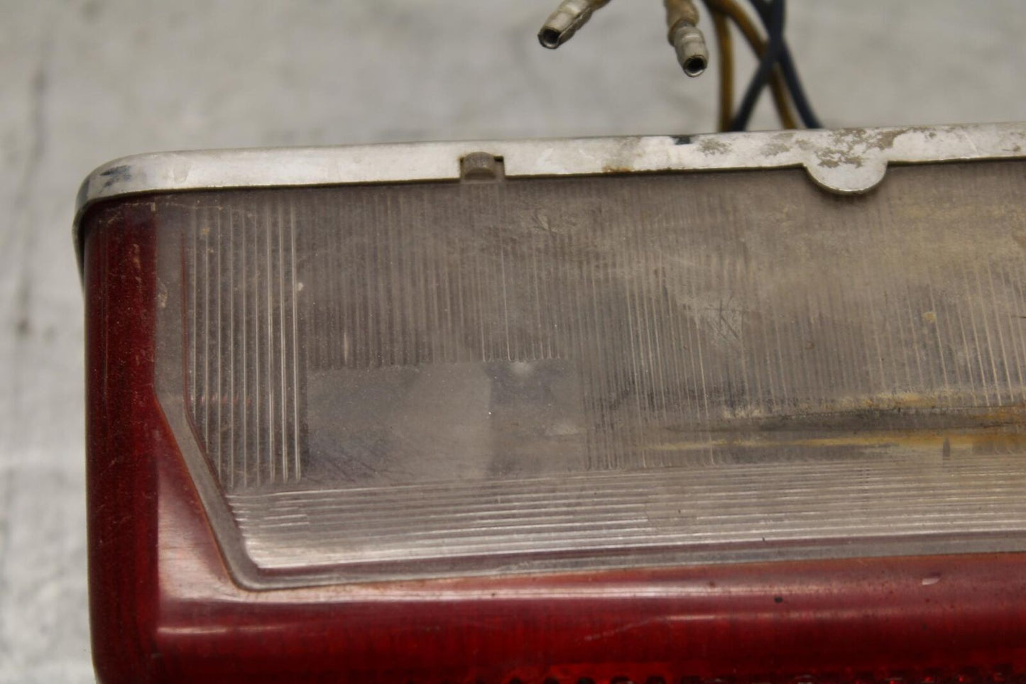 1979 Yamaha XS1100 TAILLIGHT REAR TAIL BRAKE LIGHT 1A0-84711-60-00 BB572