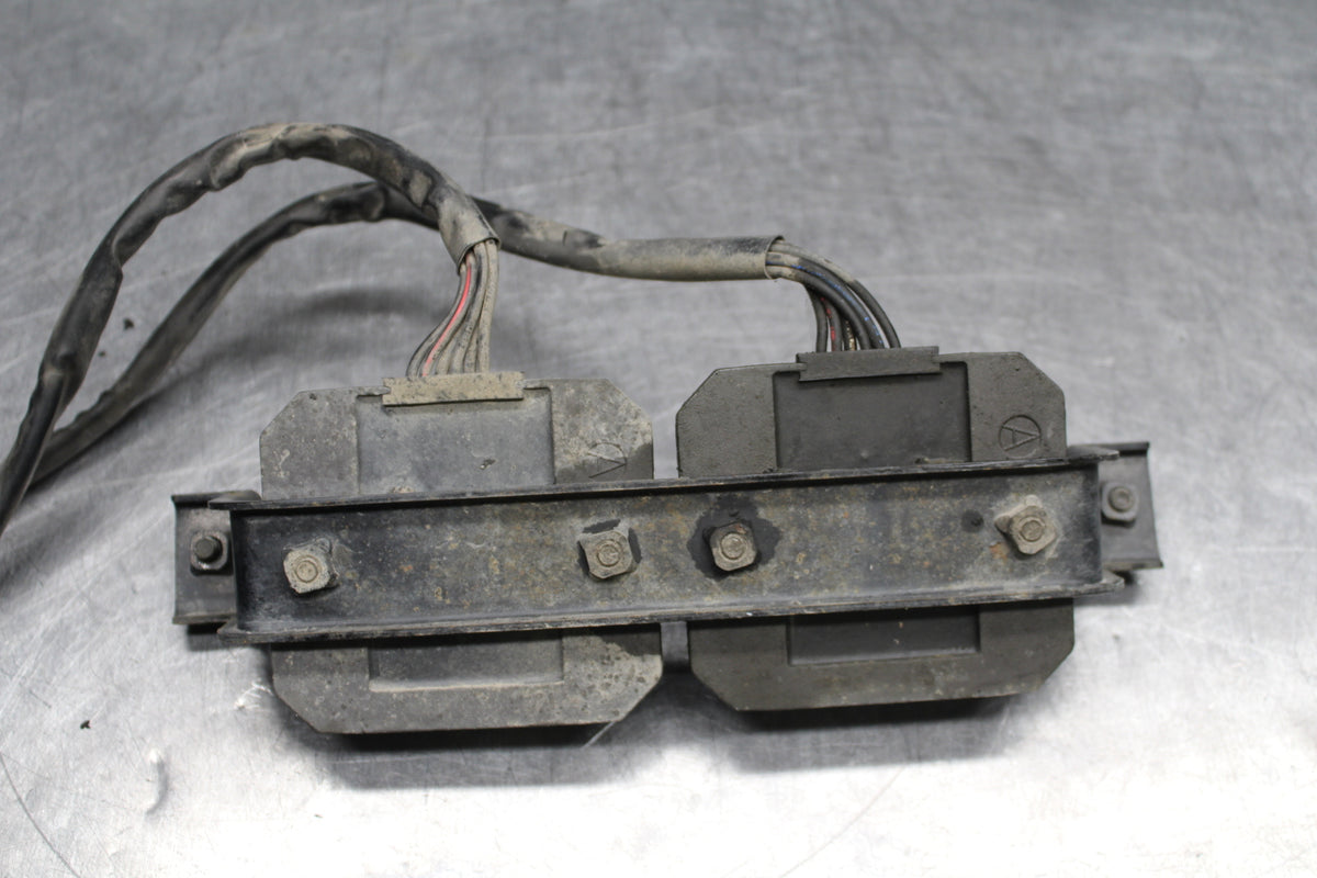 04 KAWASAKI VULCAN 1500 RECTIFIER VOLTAGE REGULATOR SET PAIR BB762