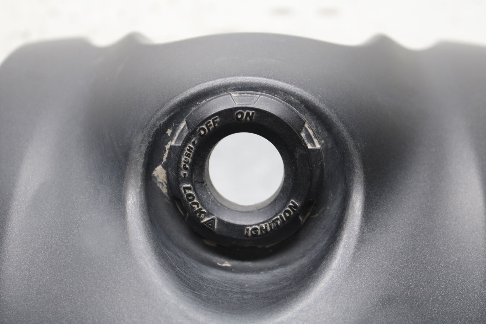 16-17 KAWASAKI VULCAN S 650 EN650 ABS IGNITION TRIM PANEL COVER BB731