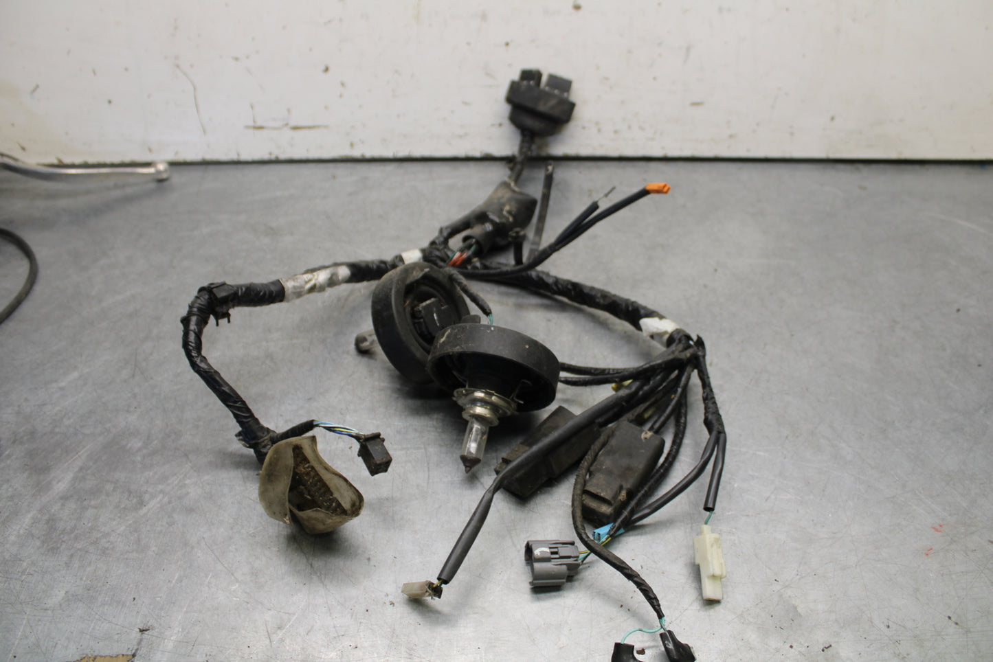 04-12 HONDA ST1300A HEADLIGHT WIRE WIRING HARNESS LOOM (ITEM B)BB669