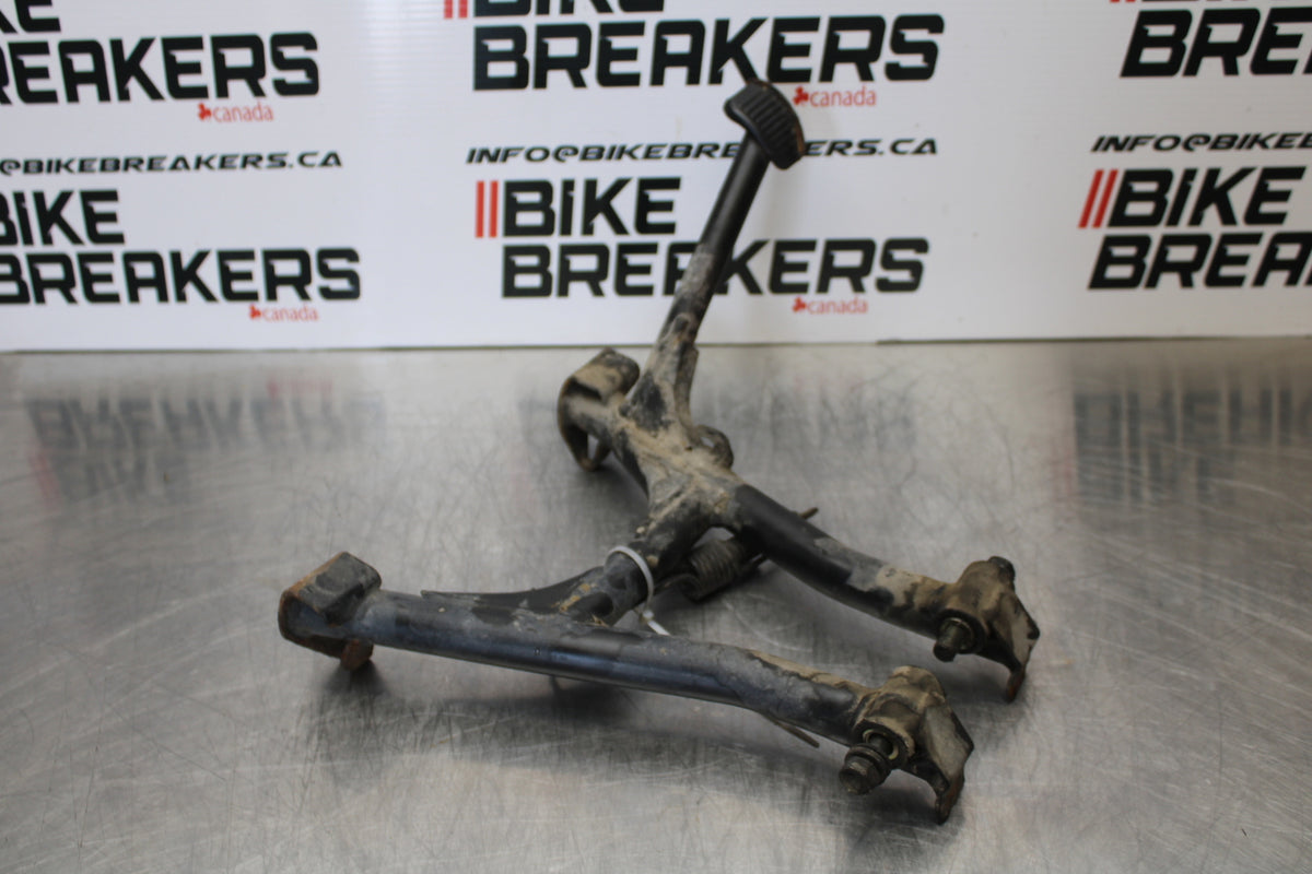 04-09 SUZUKI GS500F CENTER MAIN STAND BB165