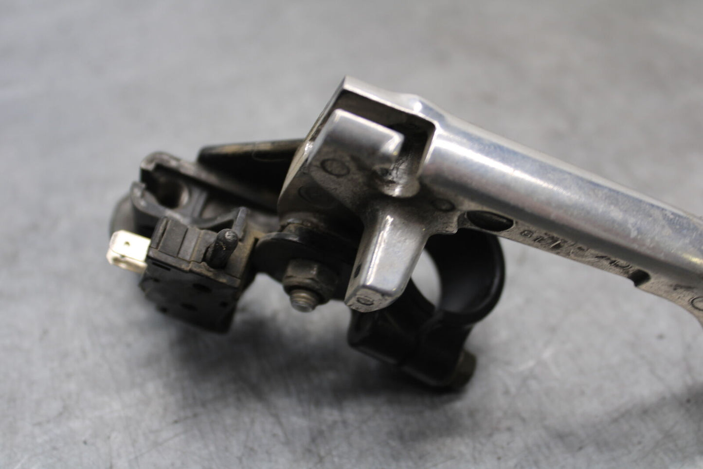 05-06 HONDA CBR600RR CLUTCH PERCH MOUNT WITH LEVER  BB655