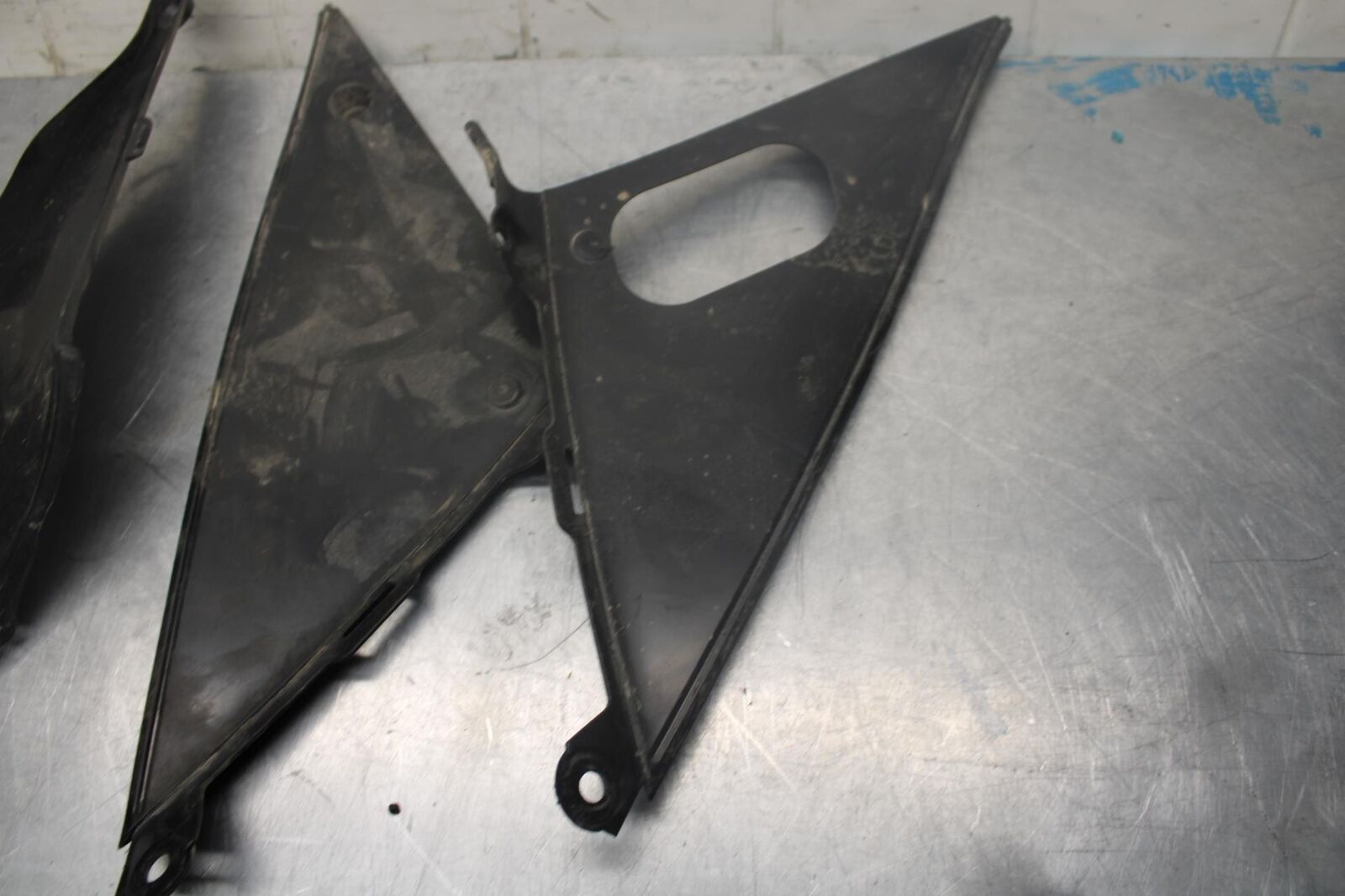 15-21 SUZUKI GSXR600 INNER FAIRING COWL TRIM COVER PANEL  BB460