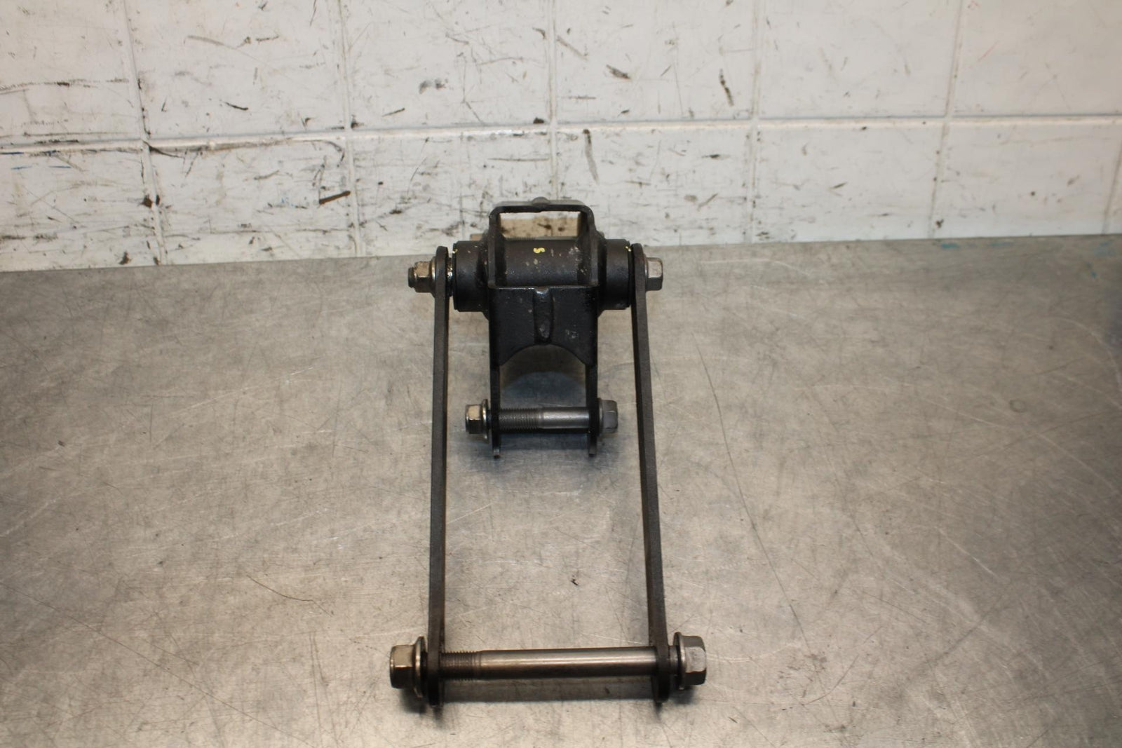 19-22 KAWASAKI Z400 REAR DOGBONE SHOCK LINKAGE LINK BB70