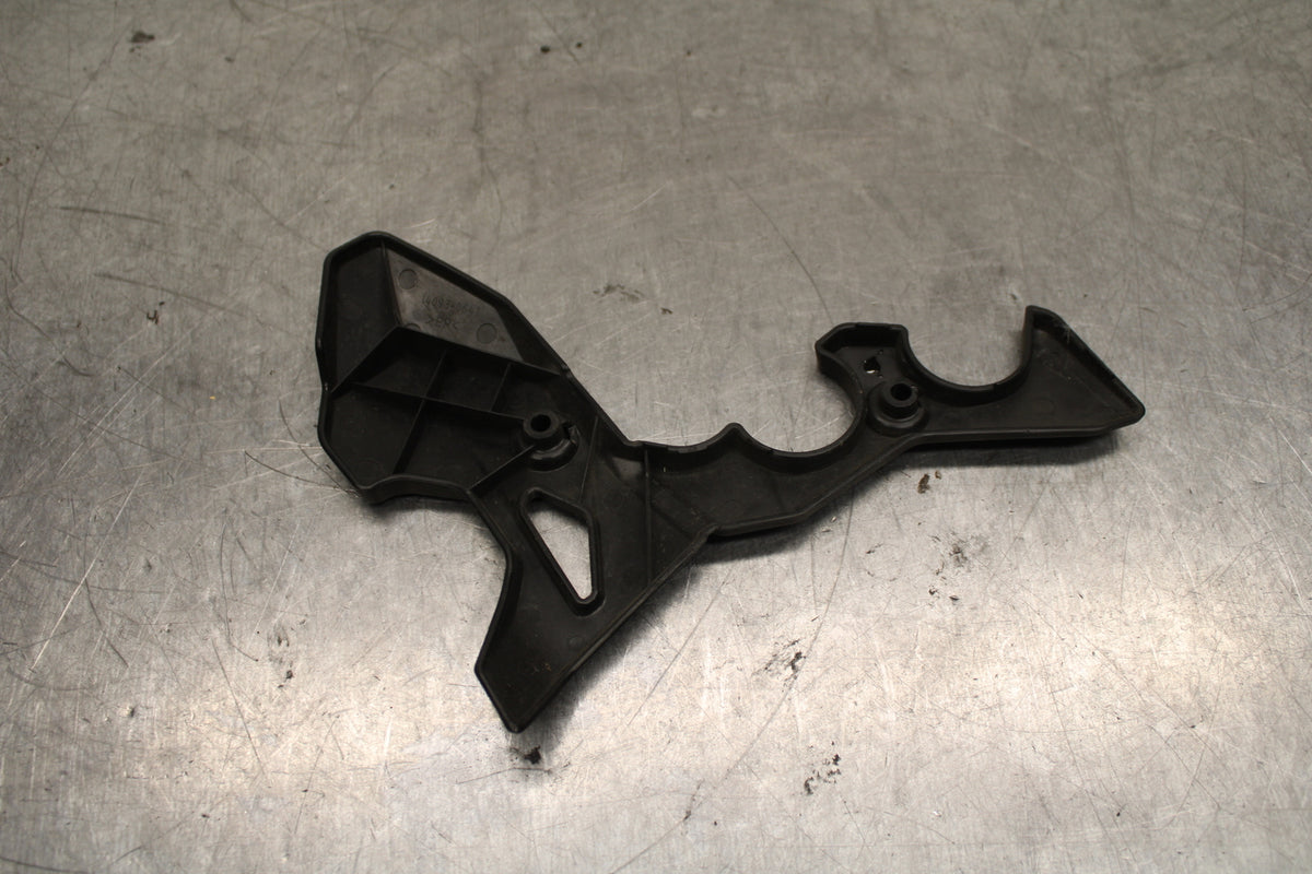 19-22 KAWASAKI Z400 RIGHT FRAME/ REARSET SIDE COVER COWL PANEL BB738
