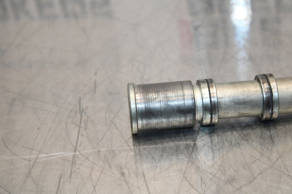07 KAWASAKI Z1000 FRONT WHEEL RIM AXLE PIVOT BOLT BB148