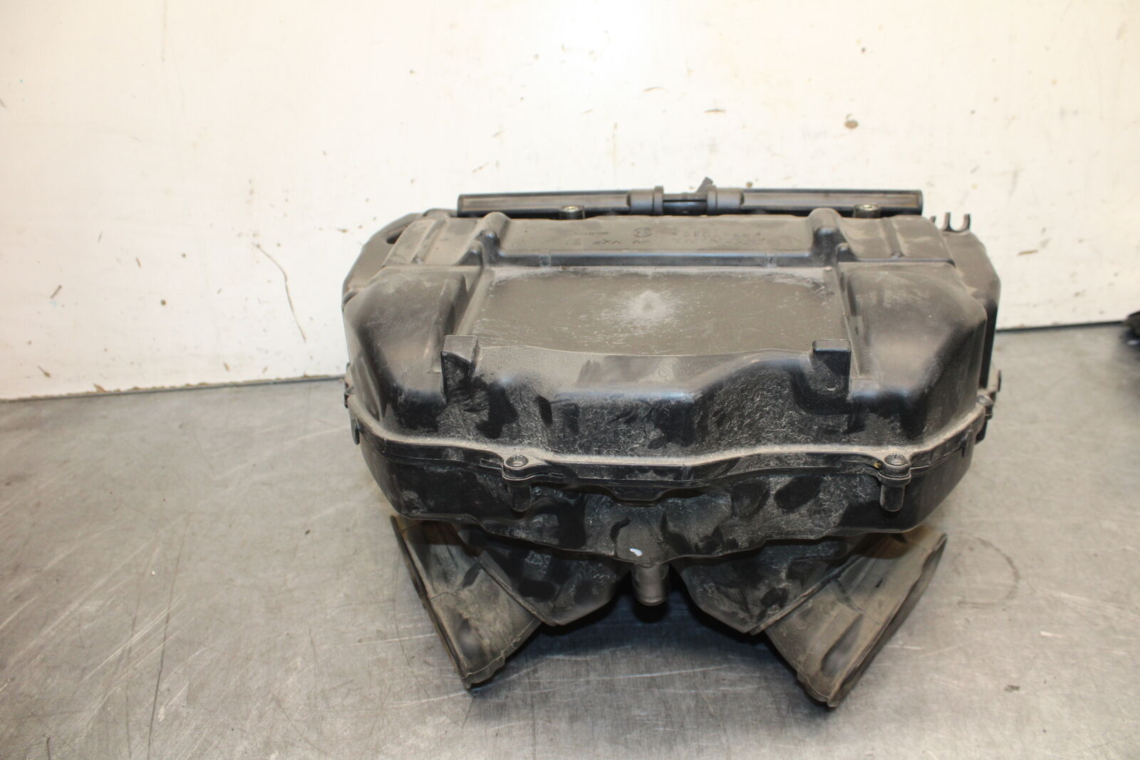 17-21 HONDA CBR1000RR SP AIRBOX AIR INTAKE FILTER BOX BB681