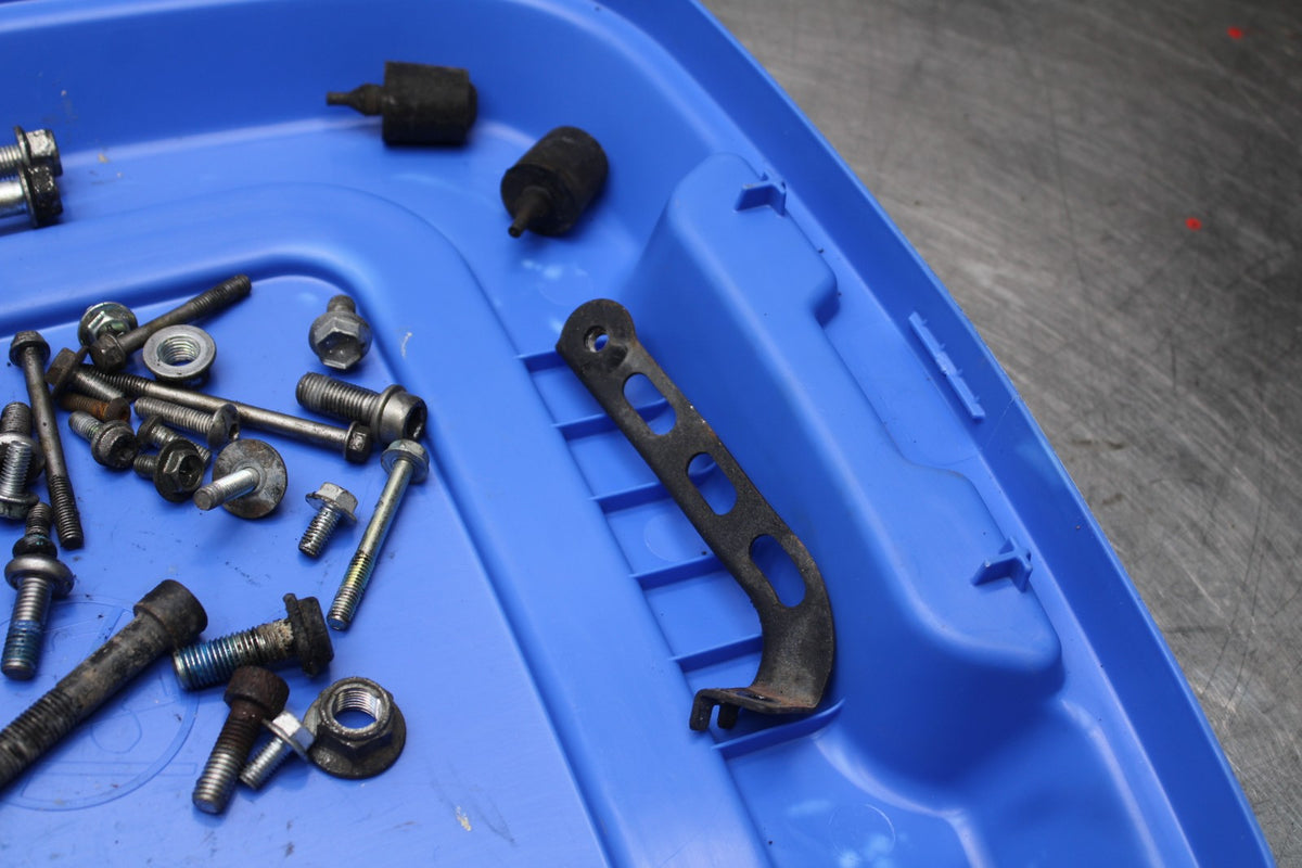 06-07 SUZUKI GSXR600 BOLTS HARDWARE MOTOR SCREWS BB836