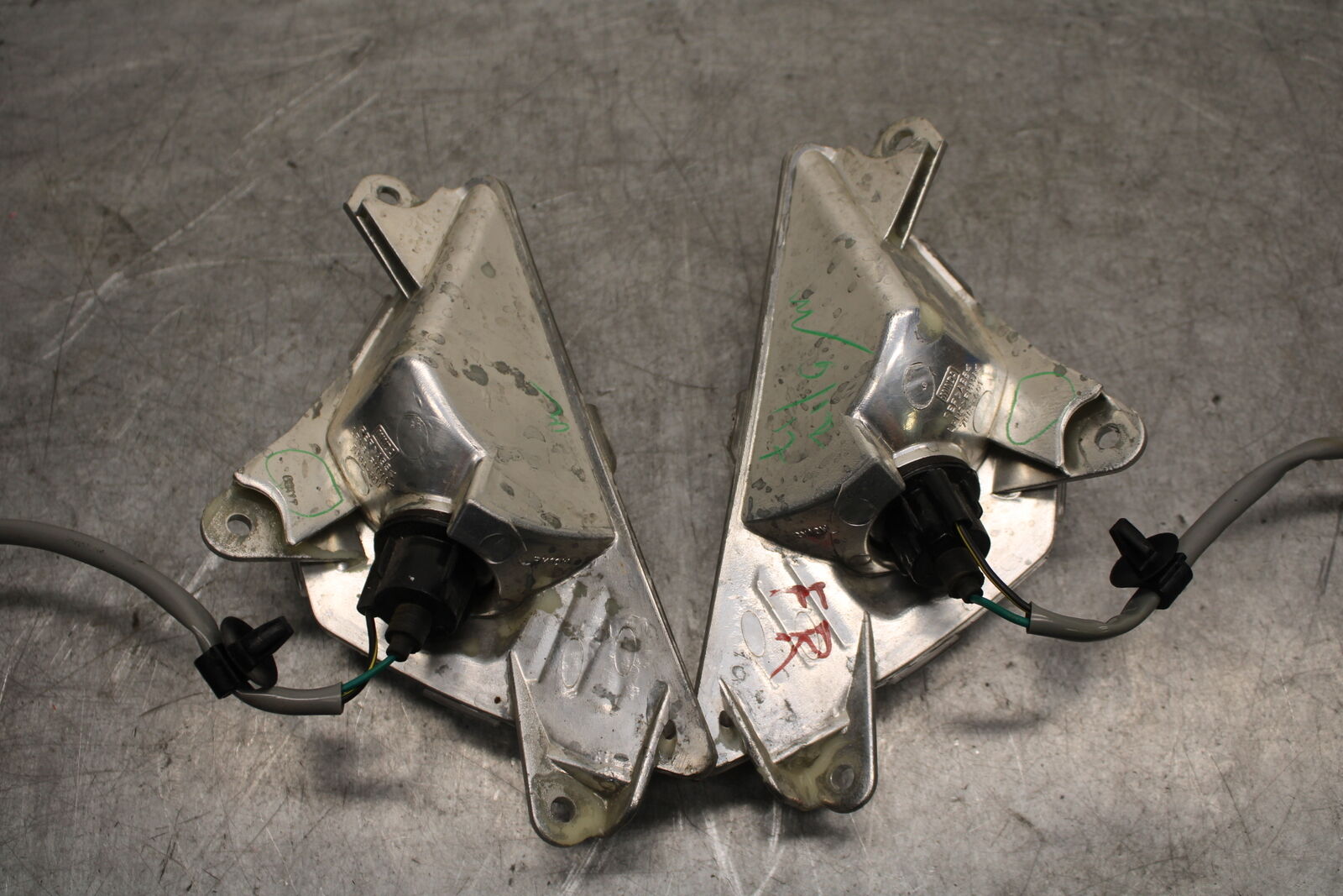 13-18 KAWASAKI NINJA ZX6R FRONT LEFT RIGHT TURN SIGNALS LIGHT INDICATORS BB666