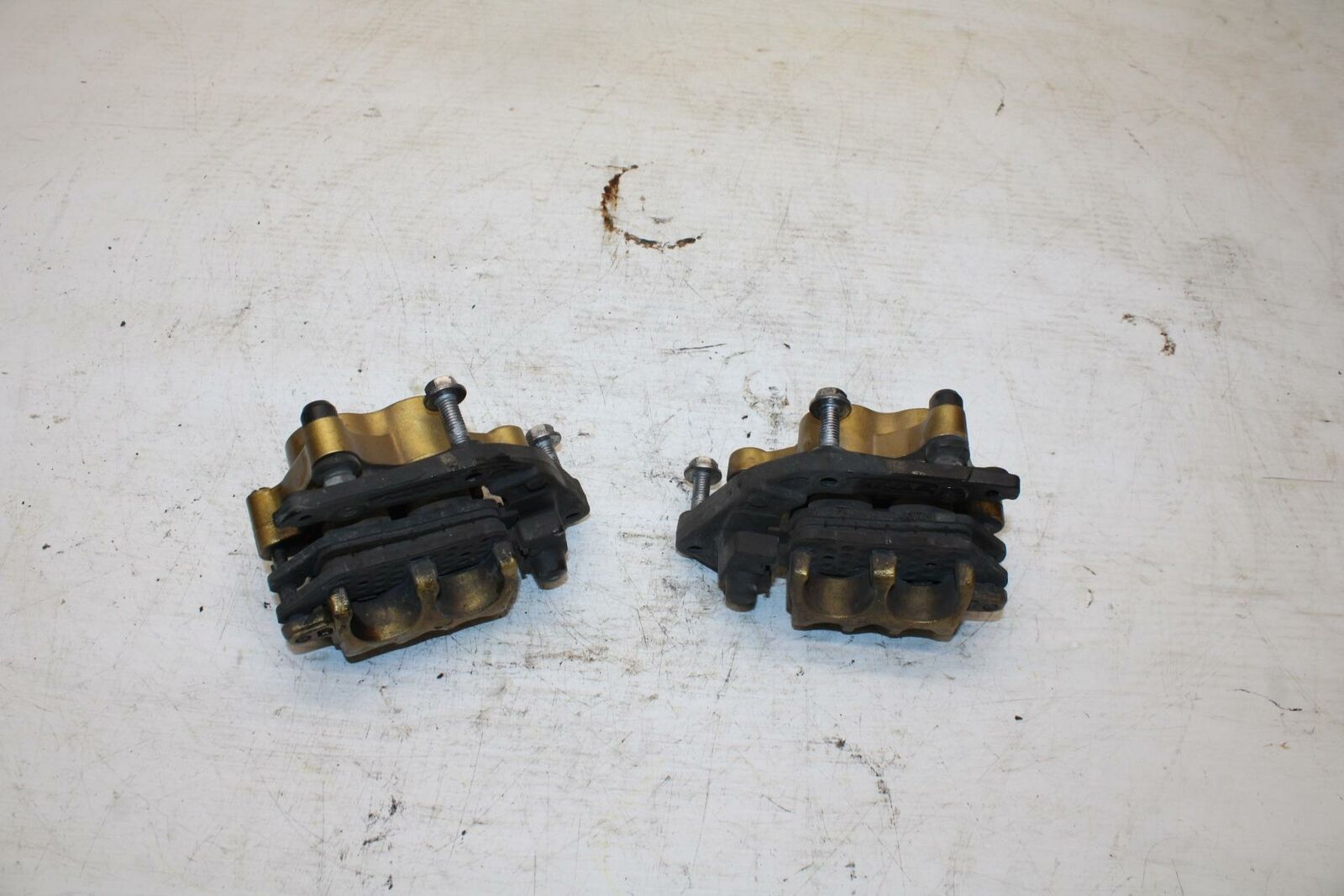 07-16 TRIUMPH STREET TRIPLE RIGHT LEFT FRONT BRAKE CALIPER SET PAIR BB361