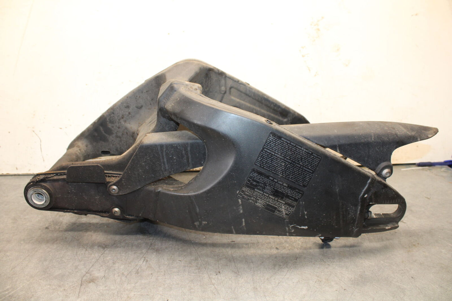 13-18 KAWASAKI NINJA ZX6R REAR SWINGARM BACK SUSPENSION SWING ARM BB682