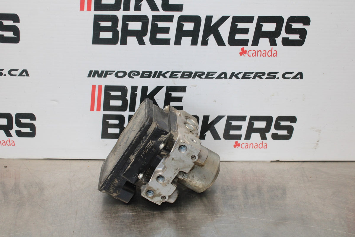 12 HONDA CB1000R ABS PUMP UNIT MODULE BB200