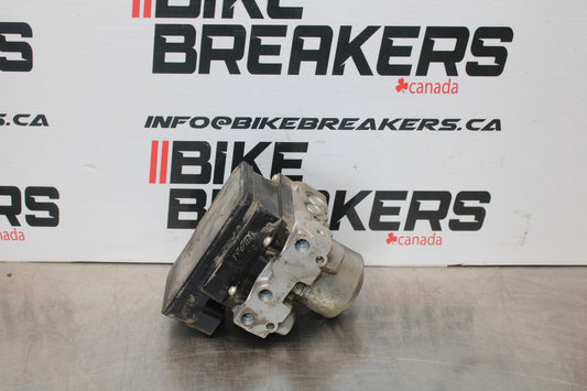 12 HONDA CB1000R ABS PUMP UNIT MODULE BB200