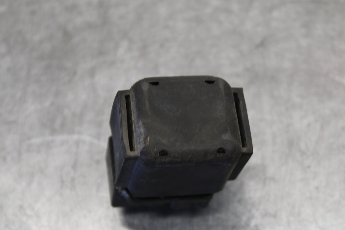 98-03 KAWASAKI VULCAN 1500L ENGINE STARTER RELAY STARTING MOTOR SWITCH BB678