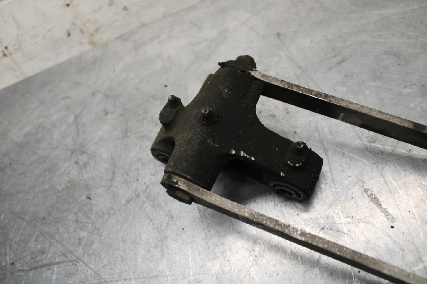 03 KAWASAKI ZX12R  REAR DOGBONE SHOCK LINKAGE LINK BB472