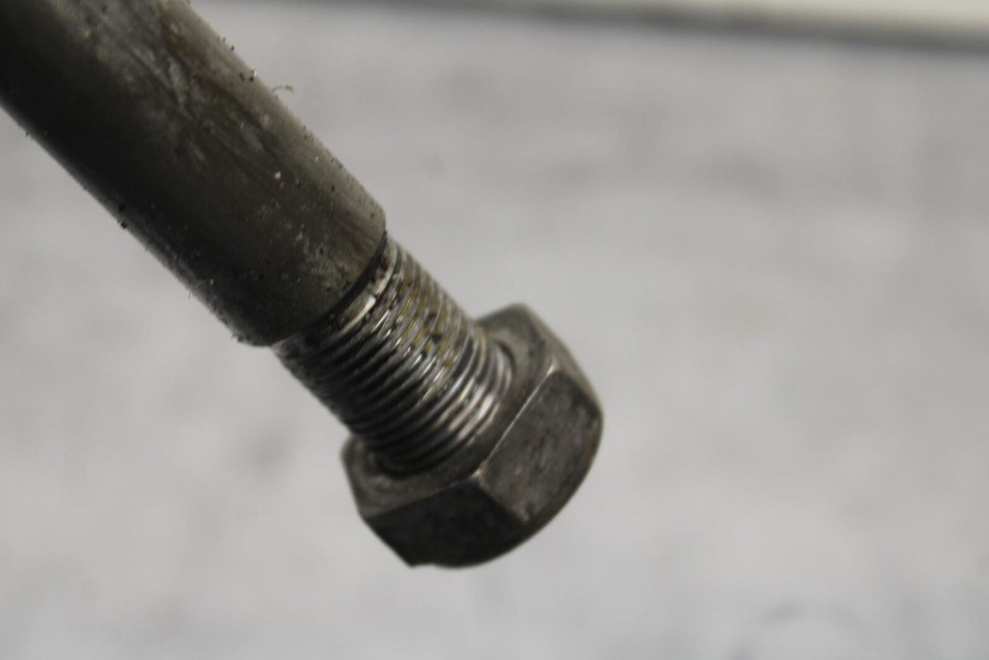 1998 Yamaha Vmax 1200 VMX1200 REAR AXLE BACK WHEEL RIM PIVOT BOLT AXEL BB620
