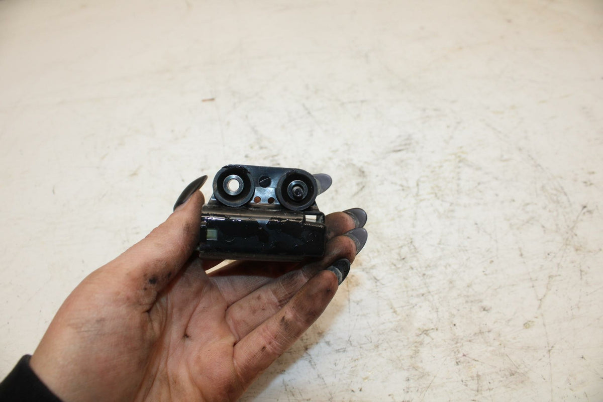 08-17 YAMAHA YZF R6 TIP OVER BANK ANGLE CRASH SENSOR SWITCH BB354 
