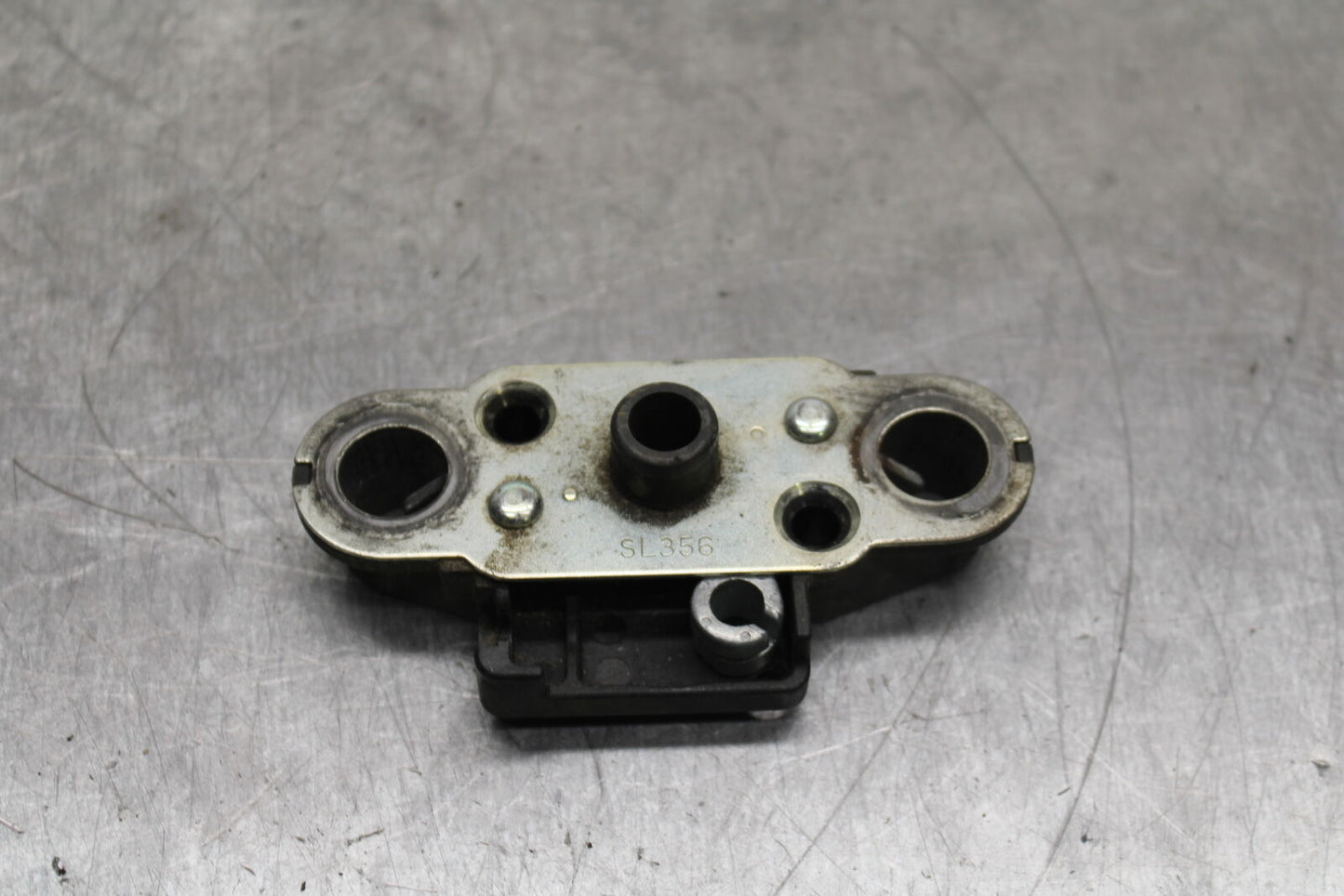 12-13 KAWASAKI Z1000 REAR PASSENGER SEAT LATCH LOCK ASSEMBLY BB743